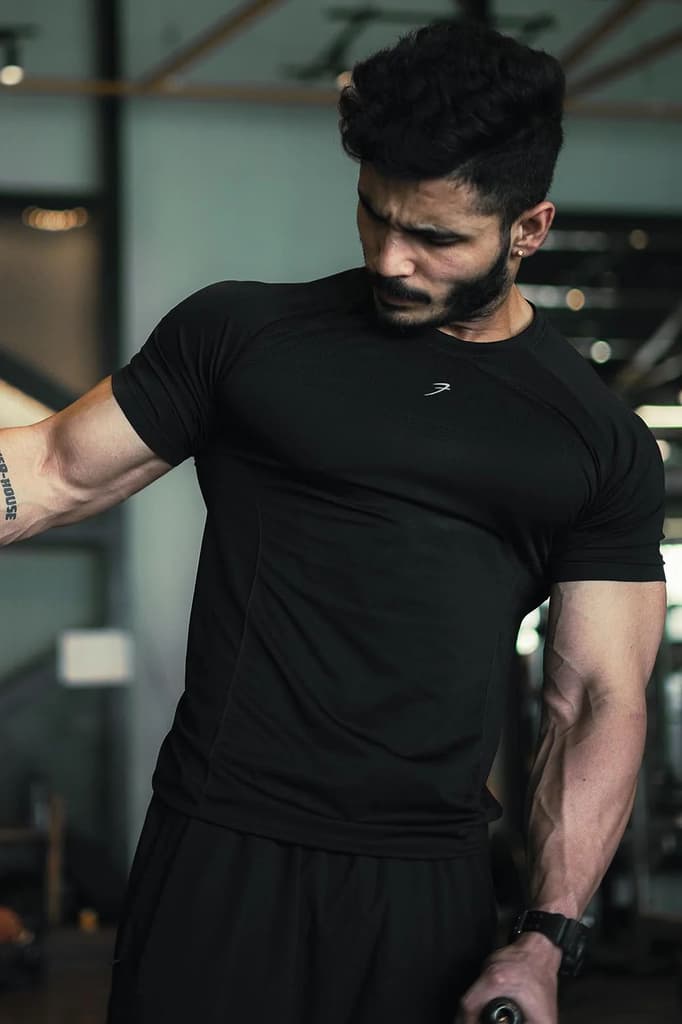 Power Seamless T-shirt Black/Logo — S