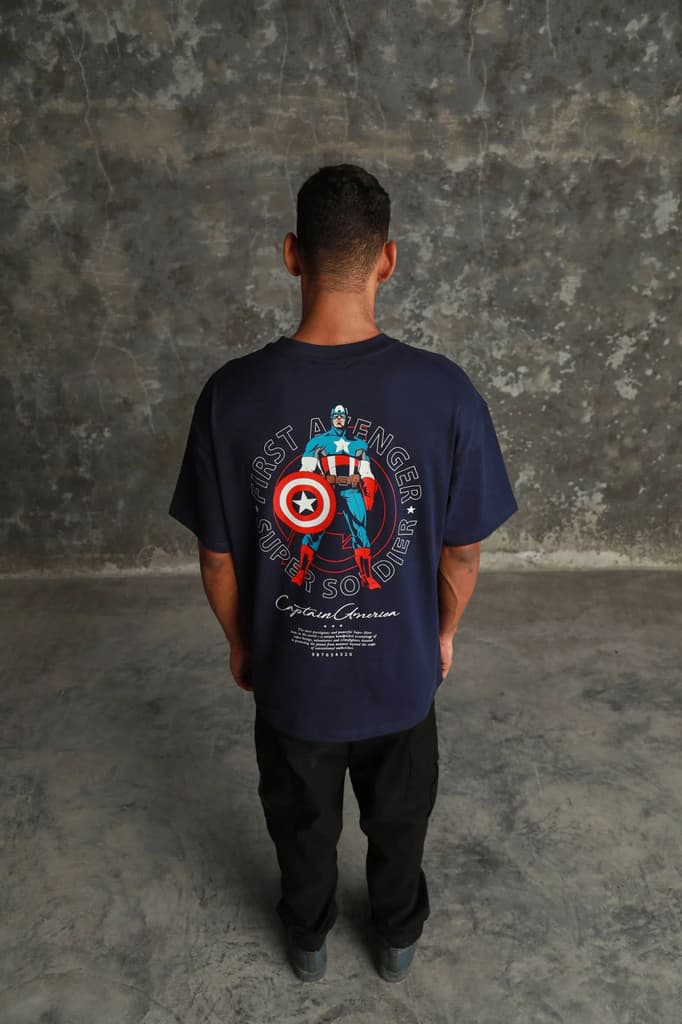 First Avenger Oversized T-shirt — photo 9