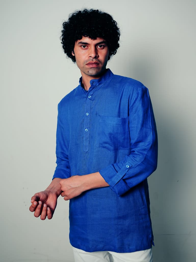 मोर पंखी (Mor Pankhi) - Men Peacock Blue Premium Linen Short Kurta — photo 3