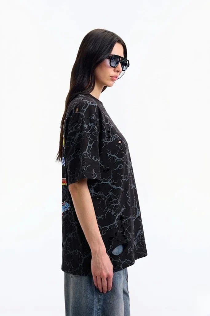 Action Out Of Comics Black Oversized T-shirt — photo 4