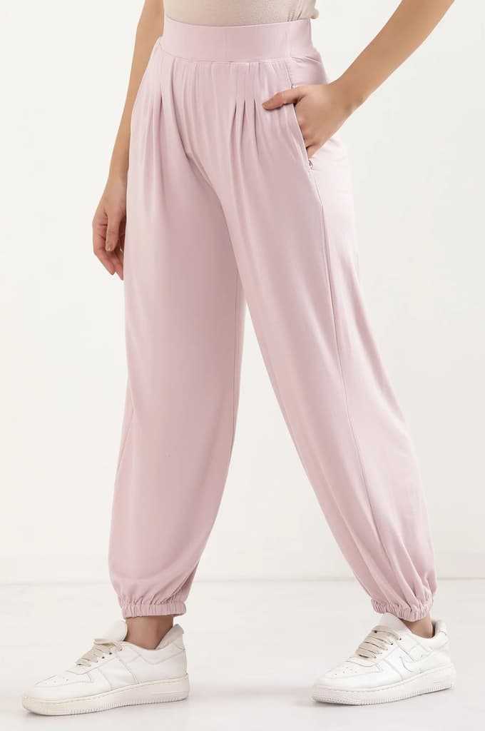 Light Pink Solid Loose Fit Pants With Pleated Detail — photo 3