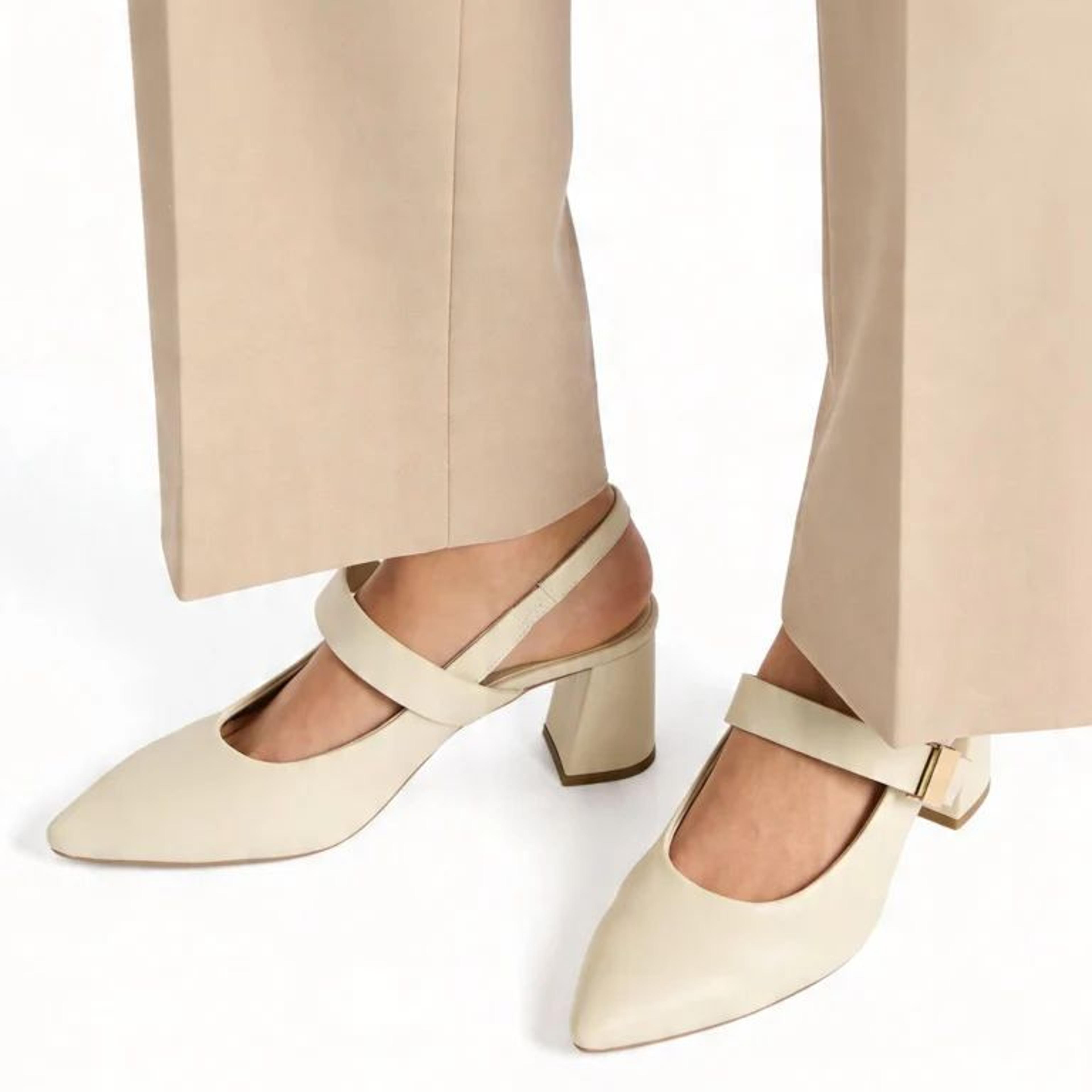 LUNA BLU Ivory Slingback Block-Heel Shoes