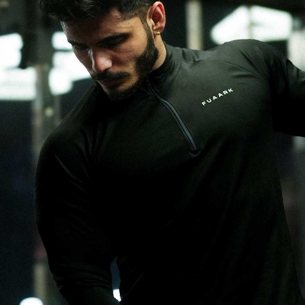 Axis Pullover Black