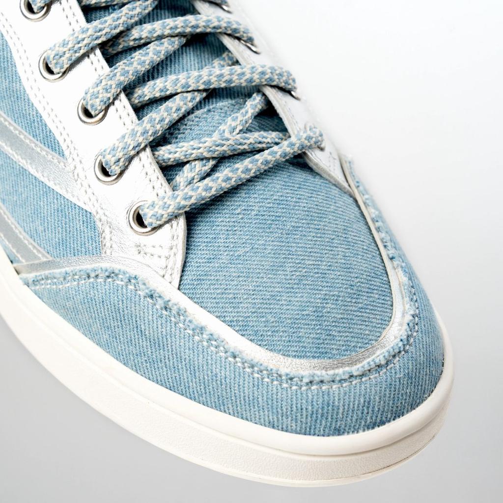 Gully Number 001 - Baaz Baadal Blue — photo 5