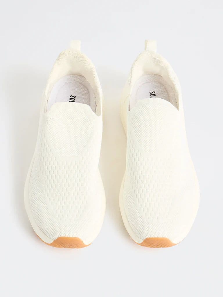 SOLEPLAY Off-White Textured Slip-On Sneakers — photo 3