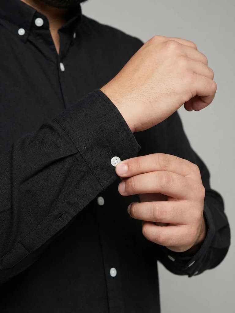 Plus Men's Black Cotton Full Sleeve Regular Fit Solid Oxford Shirt With Button-Down Collar — photo 6