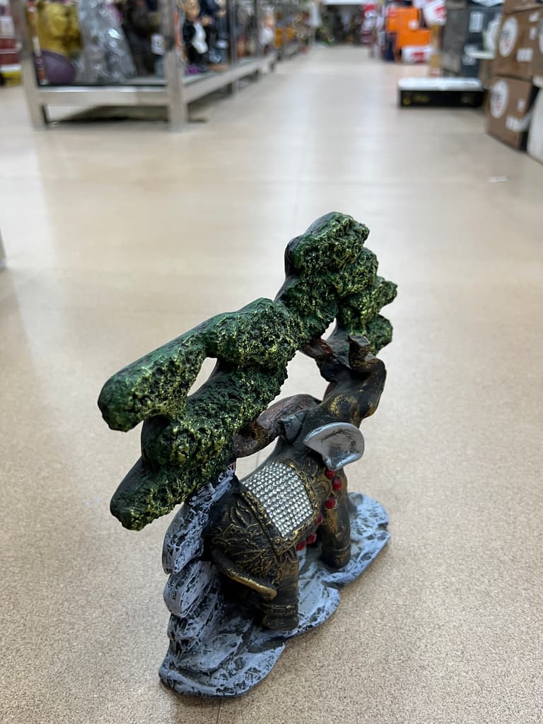 Tree Trunk Elephant Statue | Sculpture | Bronze | Green
