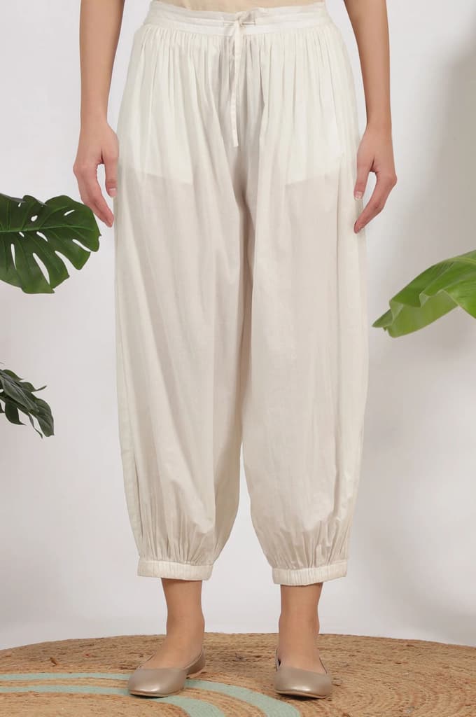 White Ankle Length Pure Cotton Gathered Pants — photo 2