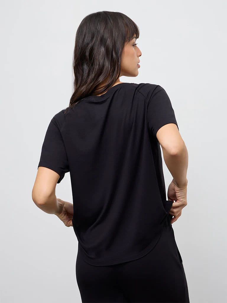 Wunderlove Black Solid T-Shirt — photo 4