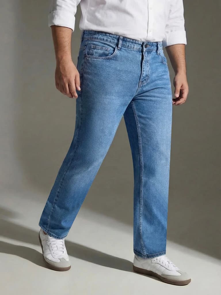 Plus Men's Ice Blue Relaxed Fit Washed Denim Jeans Non-Stretchable — photo 2
