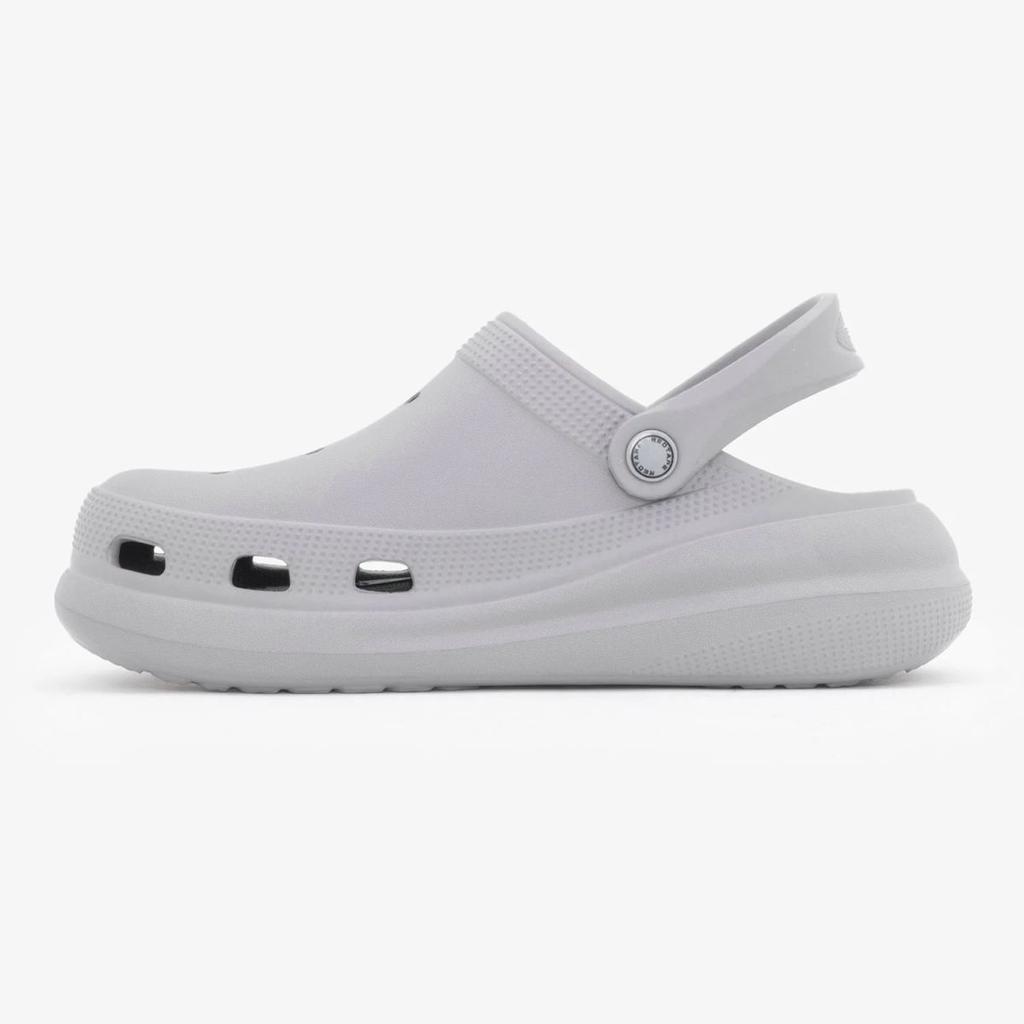 Clogs for Men for Casual Poolside Comfort — photo 3