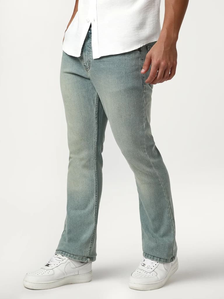 Men's Ice Blue Bootcut Fit Mid Rise Tinted Heavy Washed Jeans Stretchable — photo 2