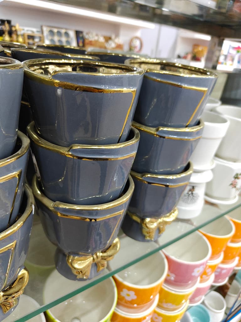 Gold-Bow Designed Cups | Ceramic | Gold | Decorative