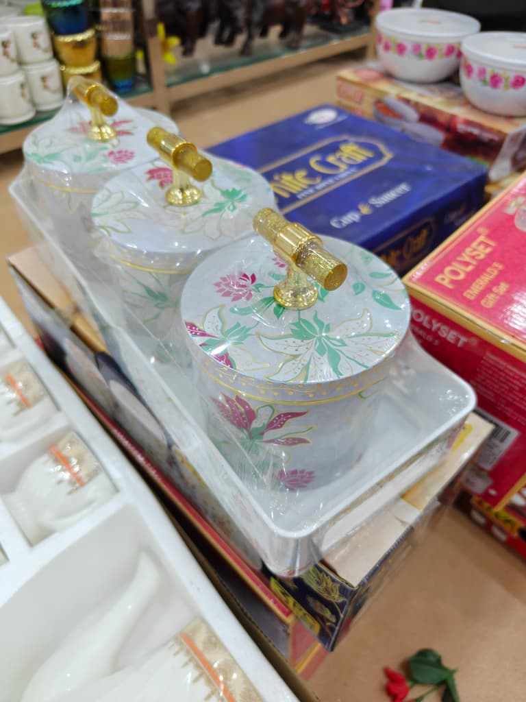 Polystyrene Storage Basket | Clear Lid | 3 Pack | Decorative
