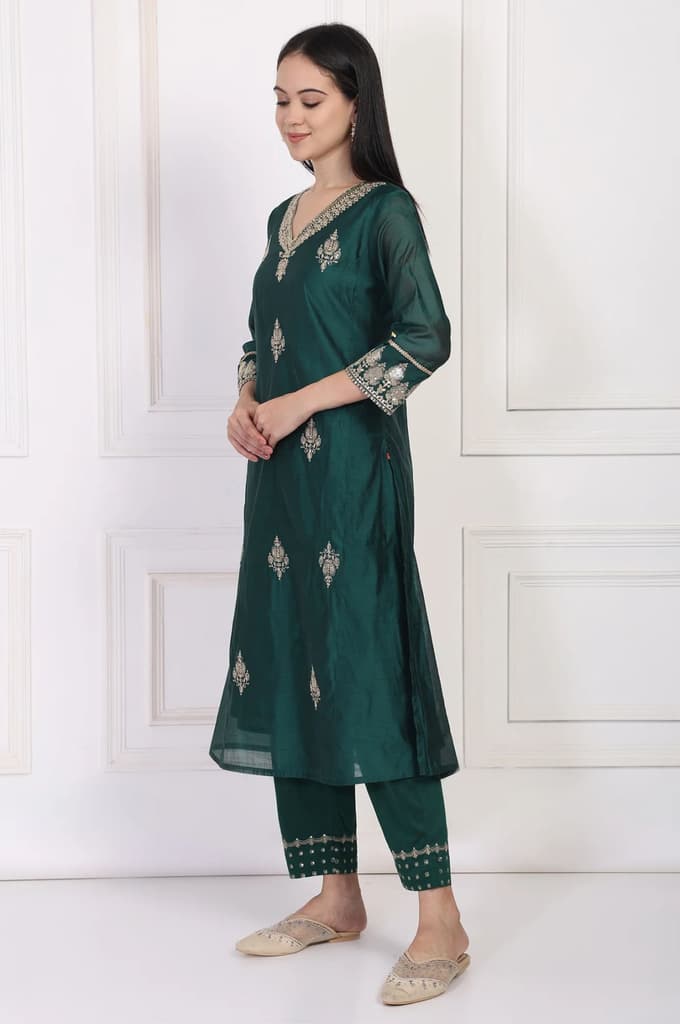 Green Embroidered A-Line Silk Kurta with Straight Pant and Dupatta Set — photo 4