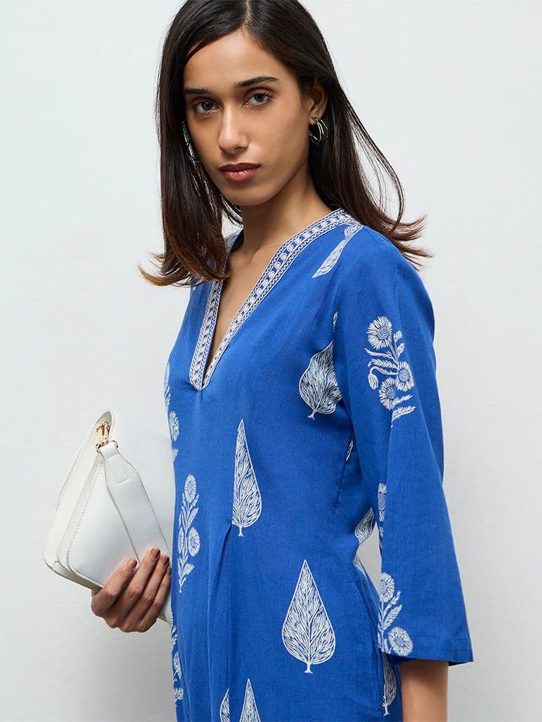 Utsa Indigo Floral Printed A-Line Cotton-Blend Kurta — photo 3