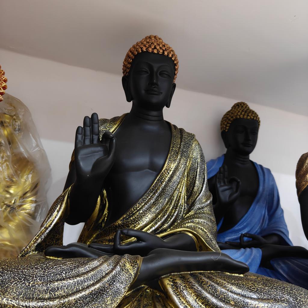 Black Buddha Statue | Decorative | Gold | Meditation