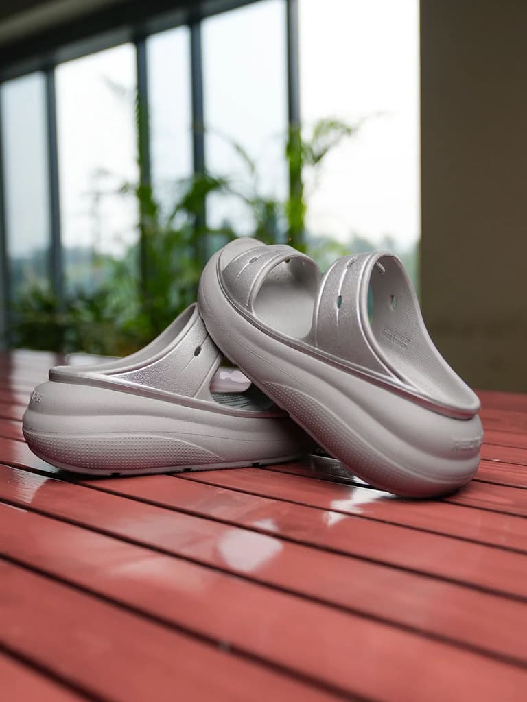 Womens Sliders in Metallic Ice Grey | Casual Pool Sliders — photo 6