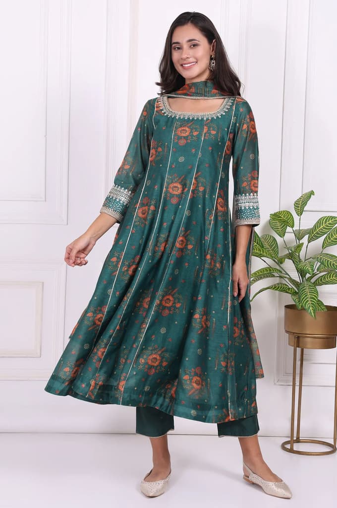 Green Floral Printed Sequined Flared Kurta, Straight Pants and Dupatta Set — XS