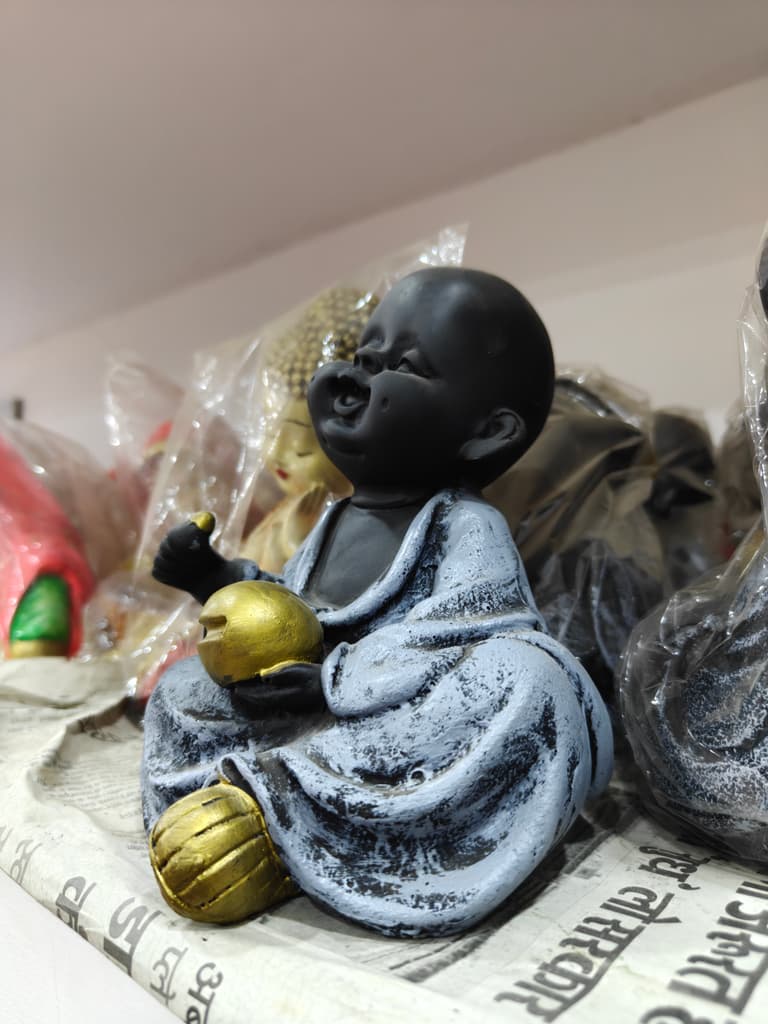 Black Buddha Statue | Decorative | Ceramic | Gold