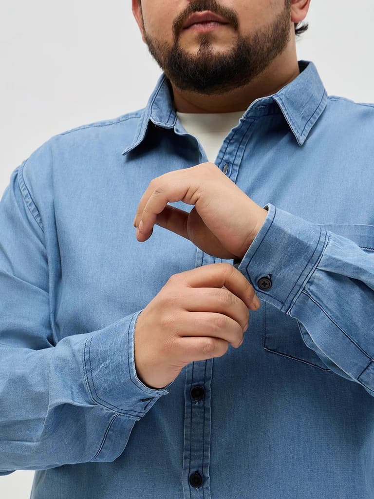 Plus Men's Light Blue Regular Fit Full Sleeve Solid Denim Shirt — photo 6