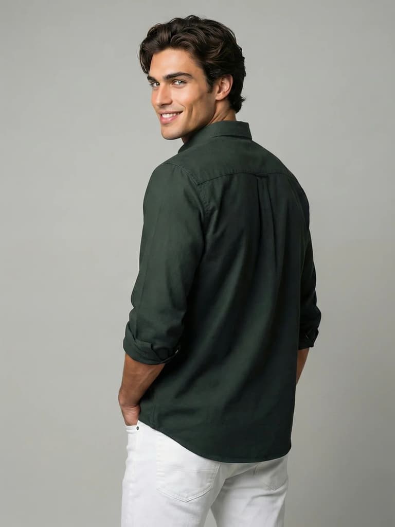 Men's Dark Green Cotton Full Sleeve Regular Fit Solid Oxford Shirt With Button-Down Collar — photo 3