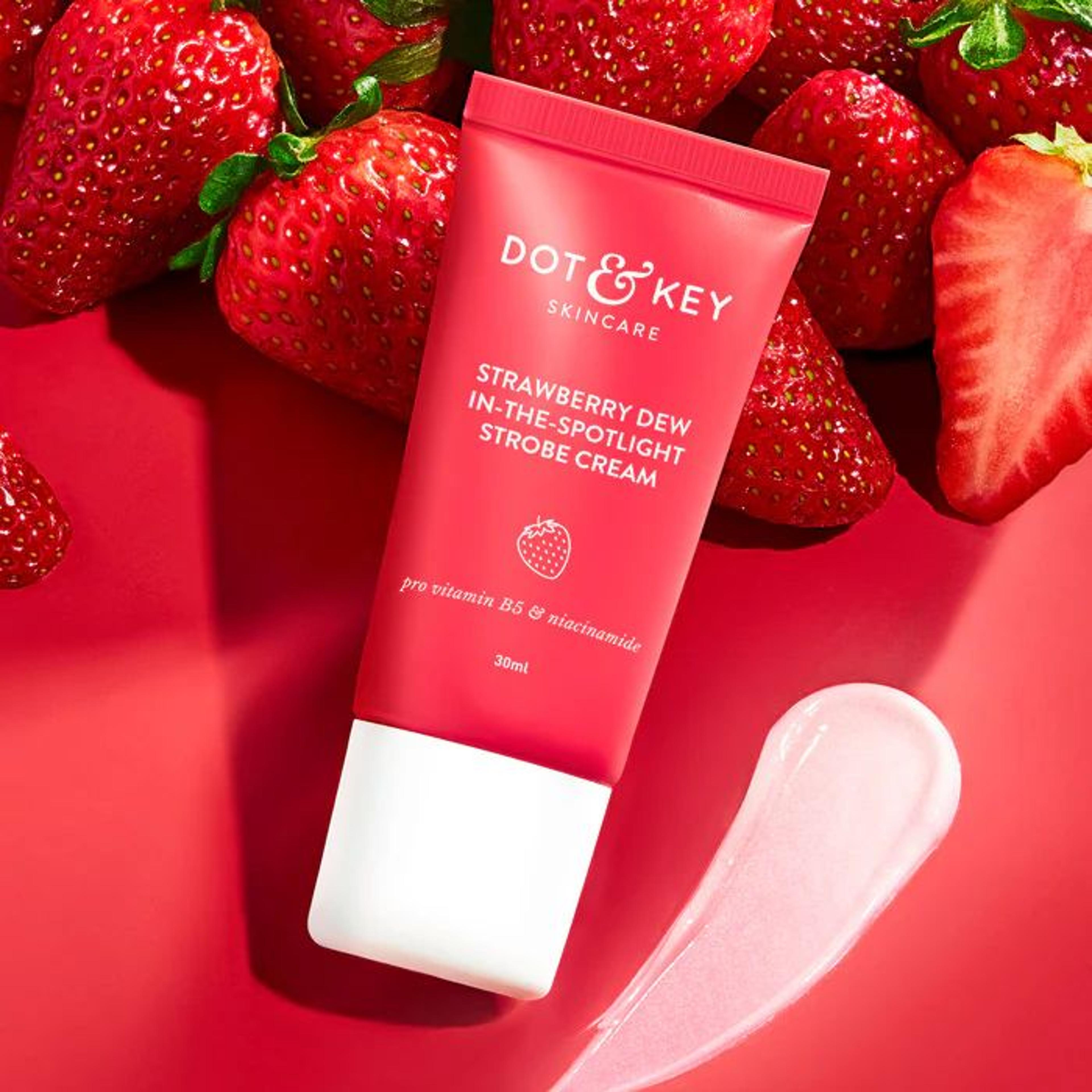 Strobe Cream (Moisturizer + Highlighter)