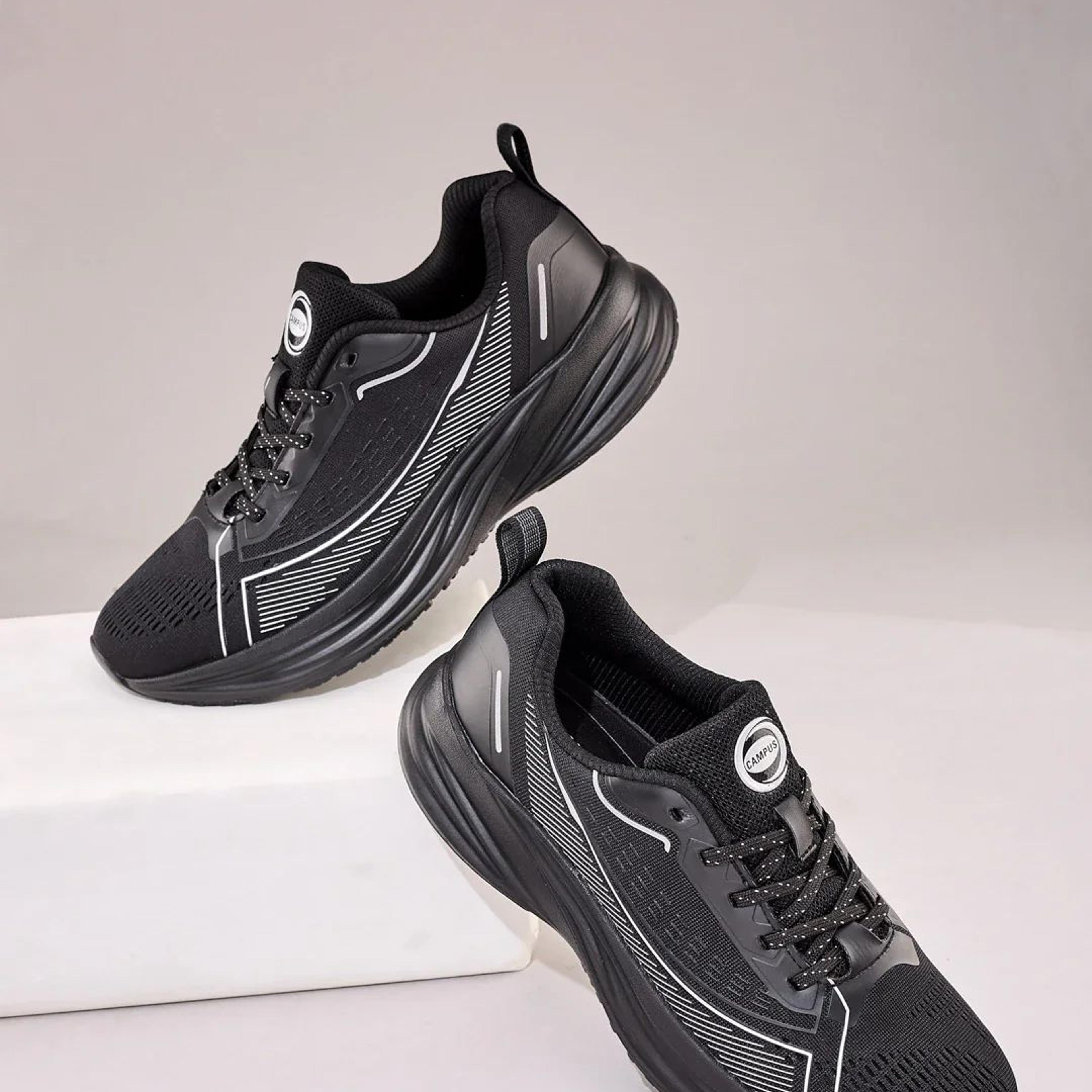 SPINE Black Men's Running Shoes
