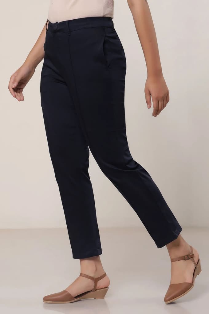 Black Solid Straight Fit Cotton Pants With Button And Zip Closure — photo 3