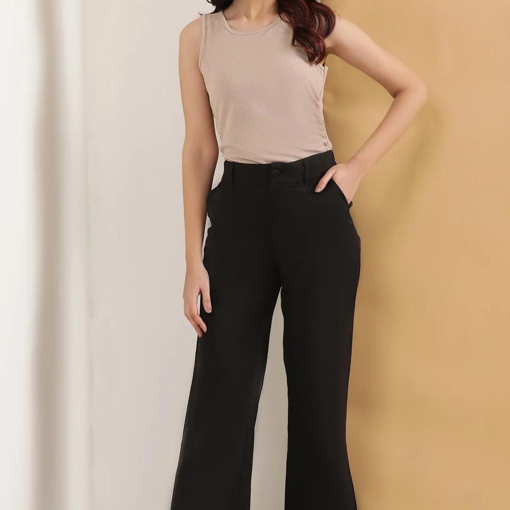Black Solid Straight Fit Rayon Pants With Button And Zip Closure