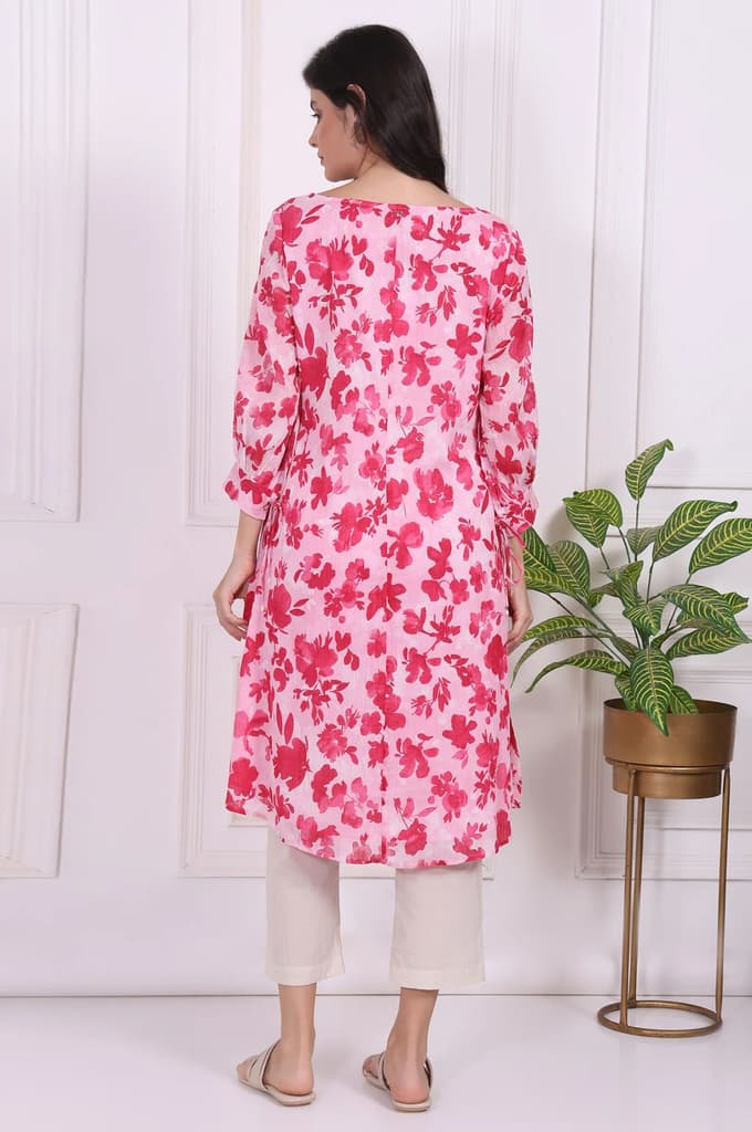 Pink Floral Printed Cotton Crepe Curved A-line Kurta — photo 5