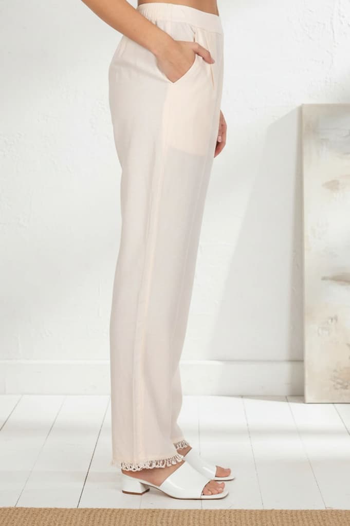 Off-White Solid Ankle Length Mid Rise Straight Pants — photo 4