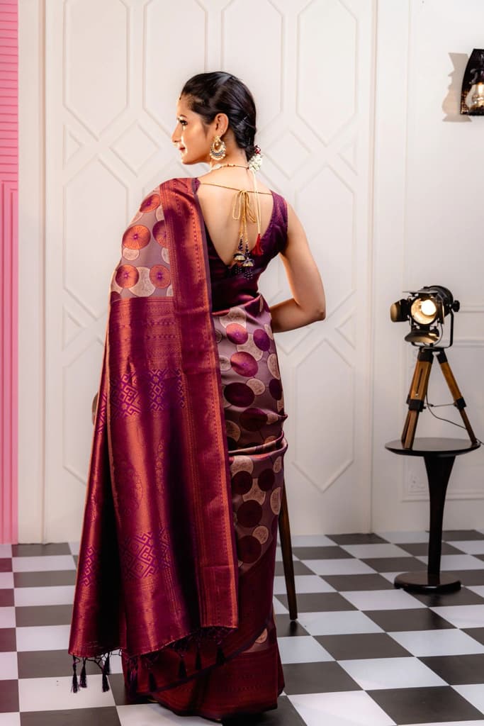 Mimosa Women's Woven Design Kanjivaram Style Art Silk Saree With Blouse Piece : SA00001789MJFREE — photo 4