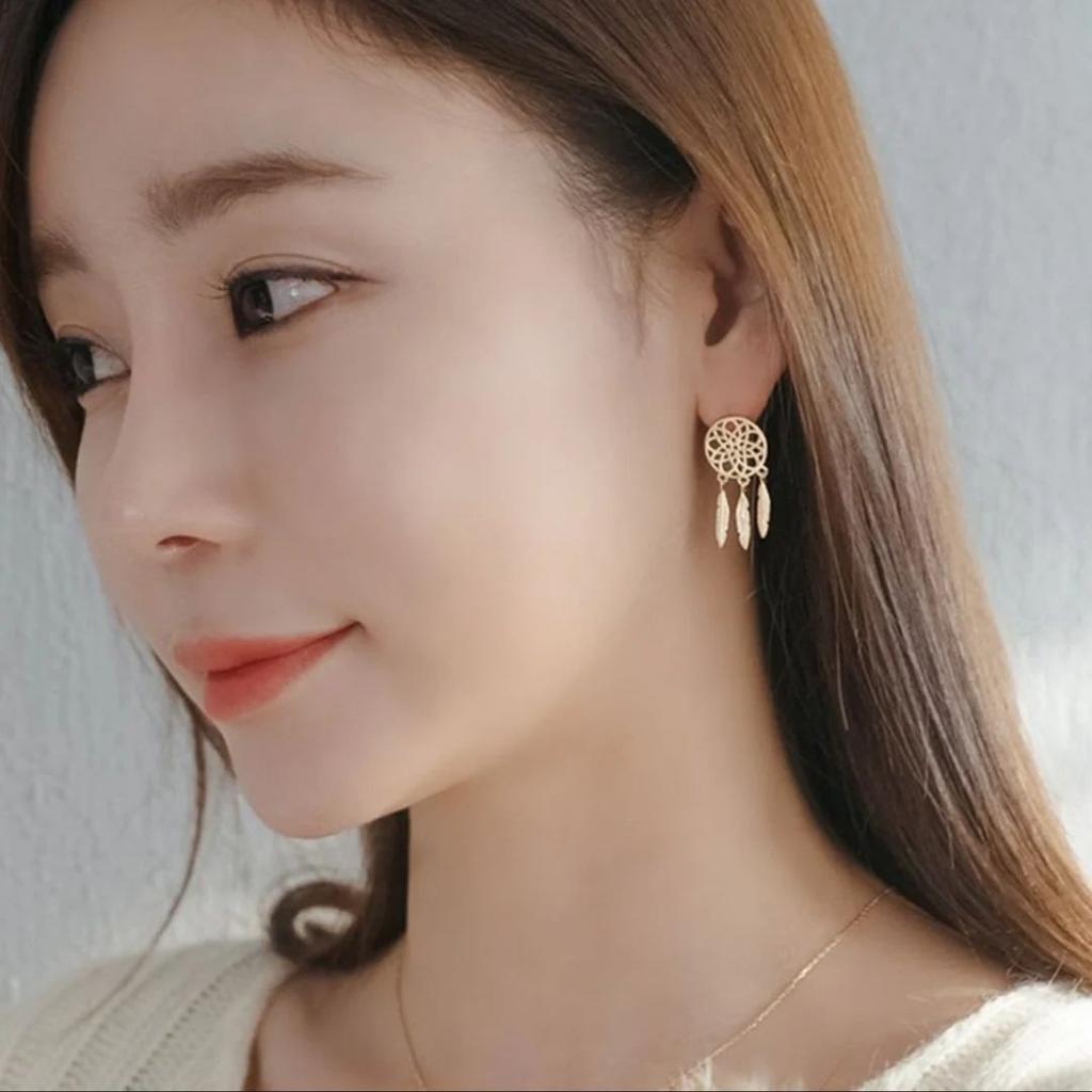 WhisperCatch – Mini Dreamcatcher Studs — photo 2