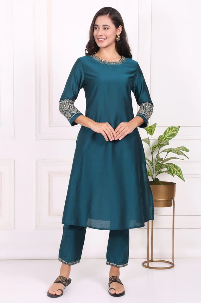 Teal Solid Embroidered Straight Kurta and Straight Pants Set — XS