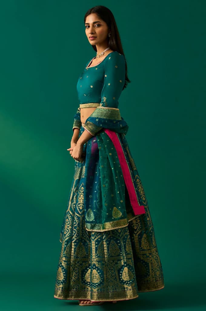 Green Embellished Fitted Organza Blouse with Skirt and Dupatta Set — photo 3