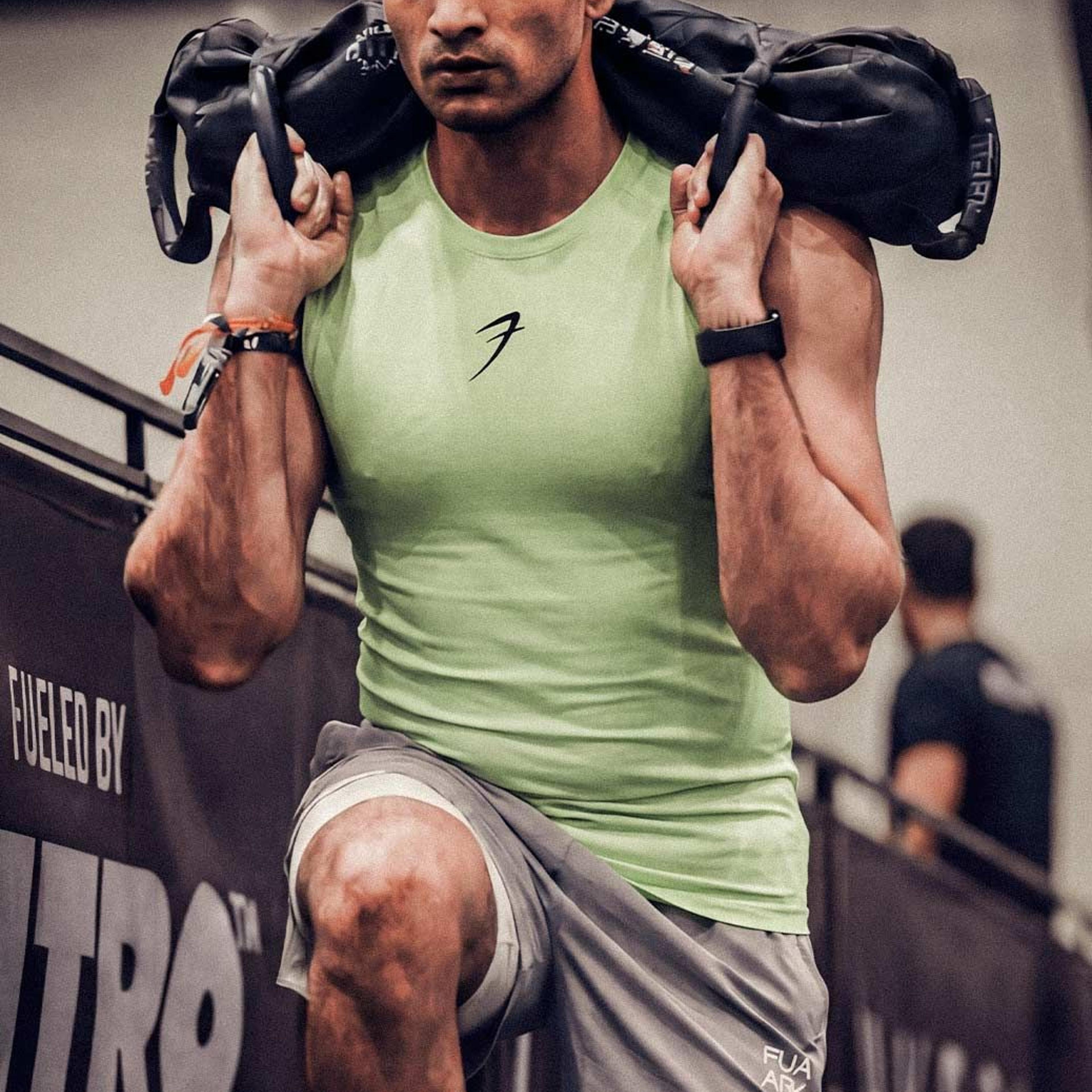 Compression Sleeveless Tank Lime