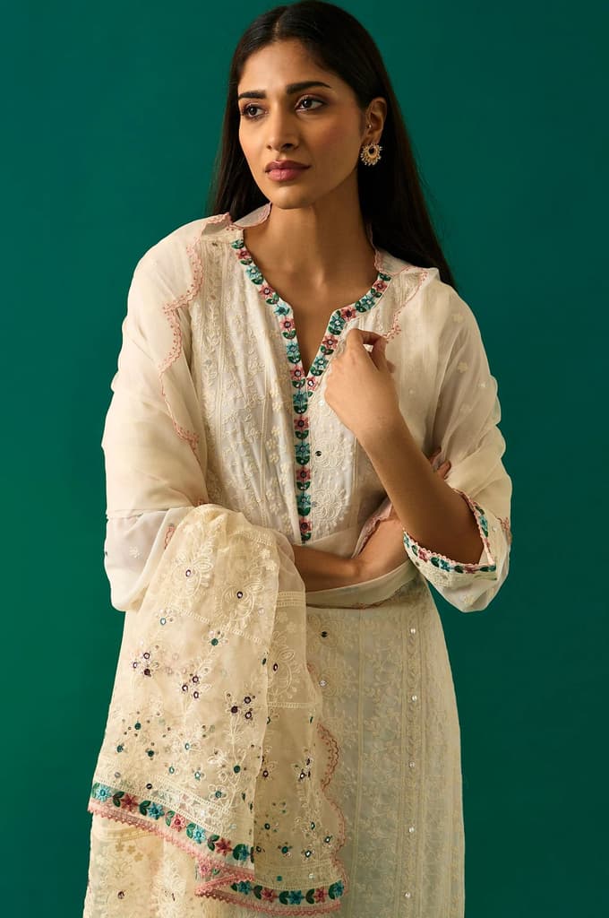Off-White Embroidered Straight Kurta with Straight Pant and Dupatta Set — photo 2