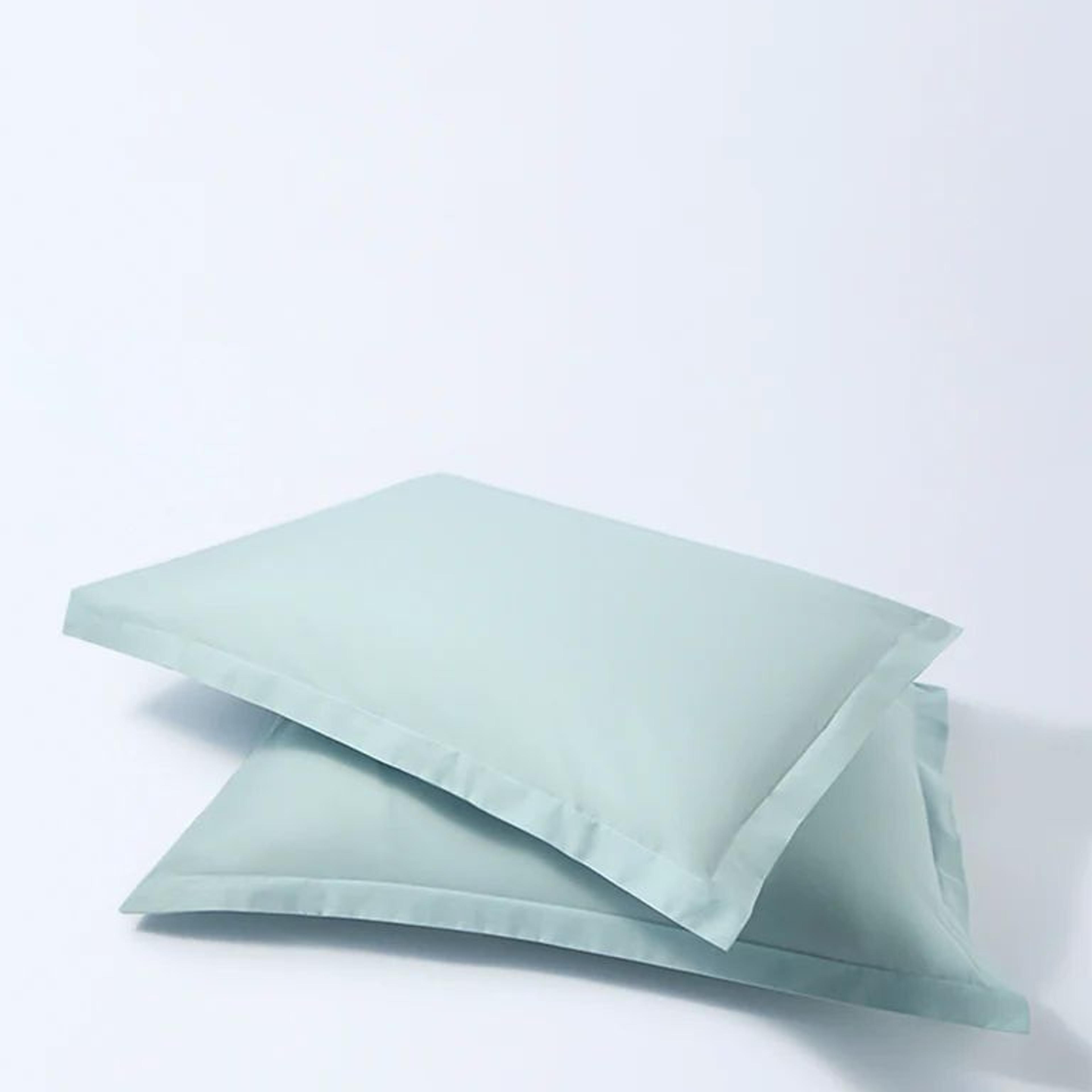 Westside Home Light Blue Solid Pillowcases (Set of 2)
