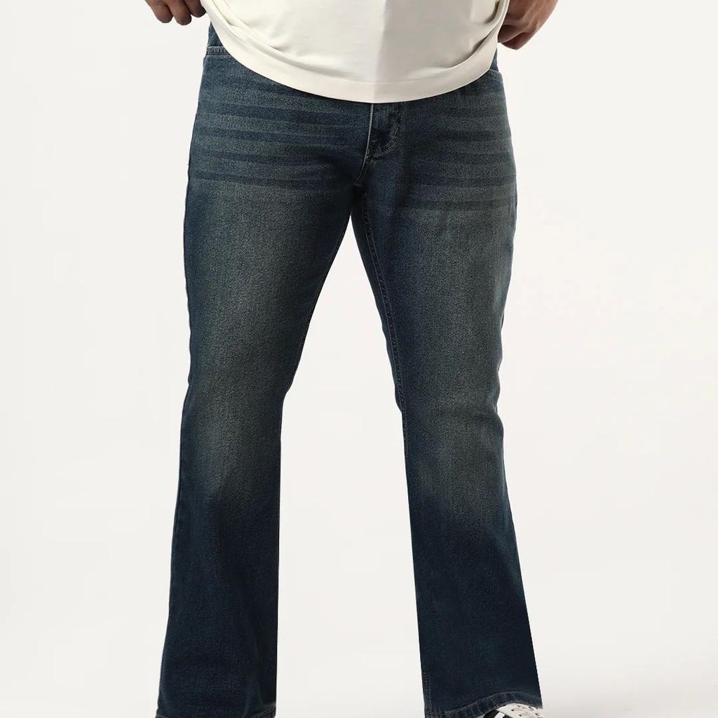 Plus Men's Light Blue Bootcut Fit Mid Rise Heavy Washed Jeans Stretchable