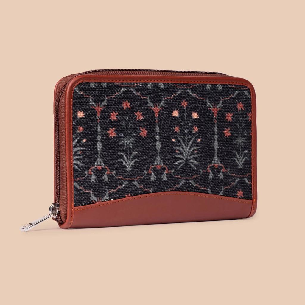 Taj Guldasta Everyday Tote Bag & Chain Wallet Combo — photo 6