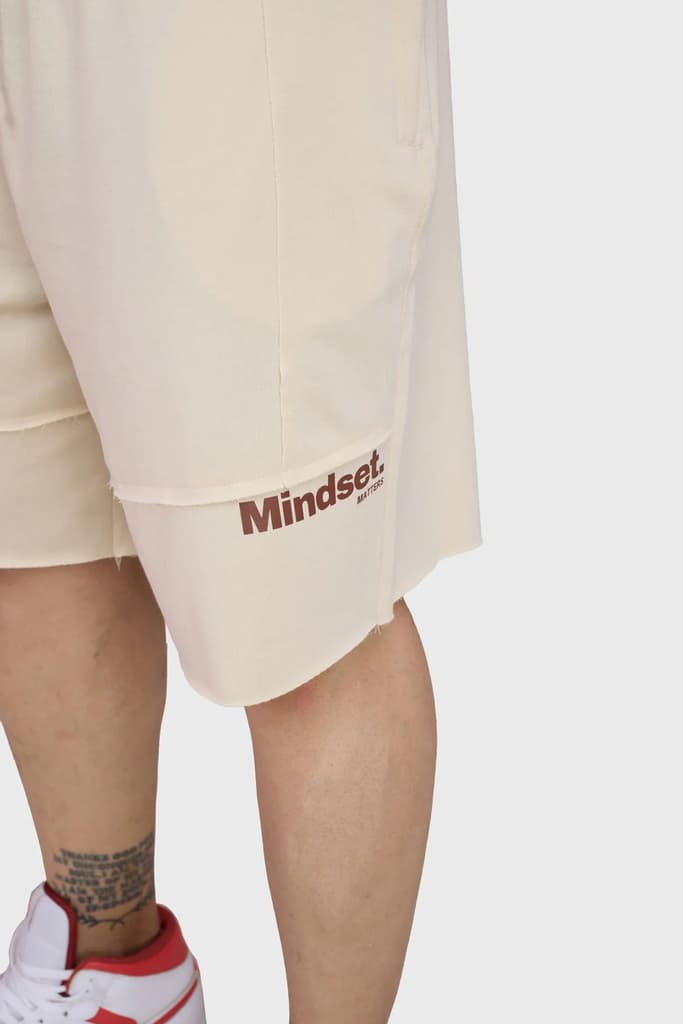 Raw Edge Oversized Shorts Beige — photo 3