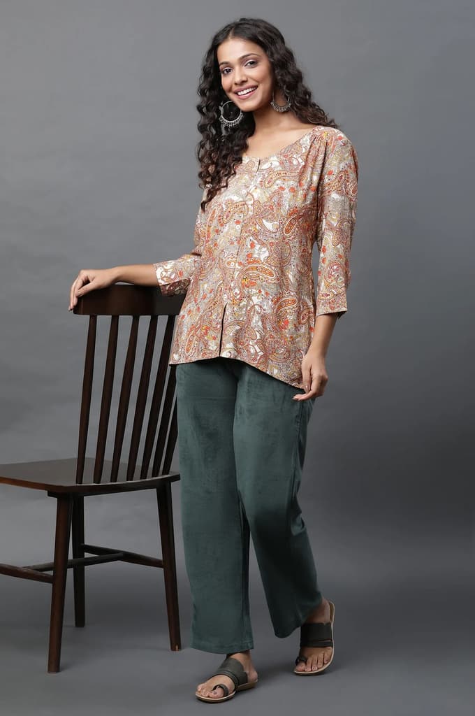 Green Solid Straight Fit Velvet Pants With Elasticated Waist — photo 5