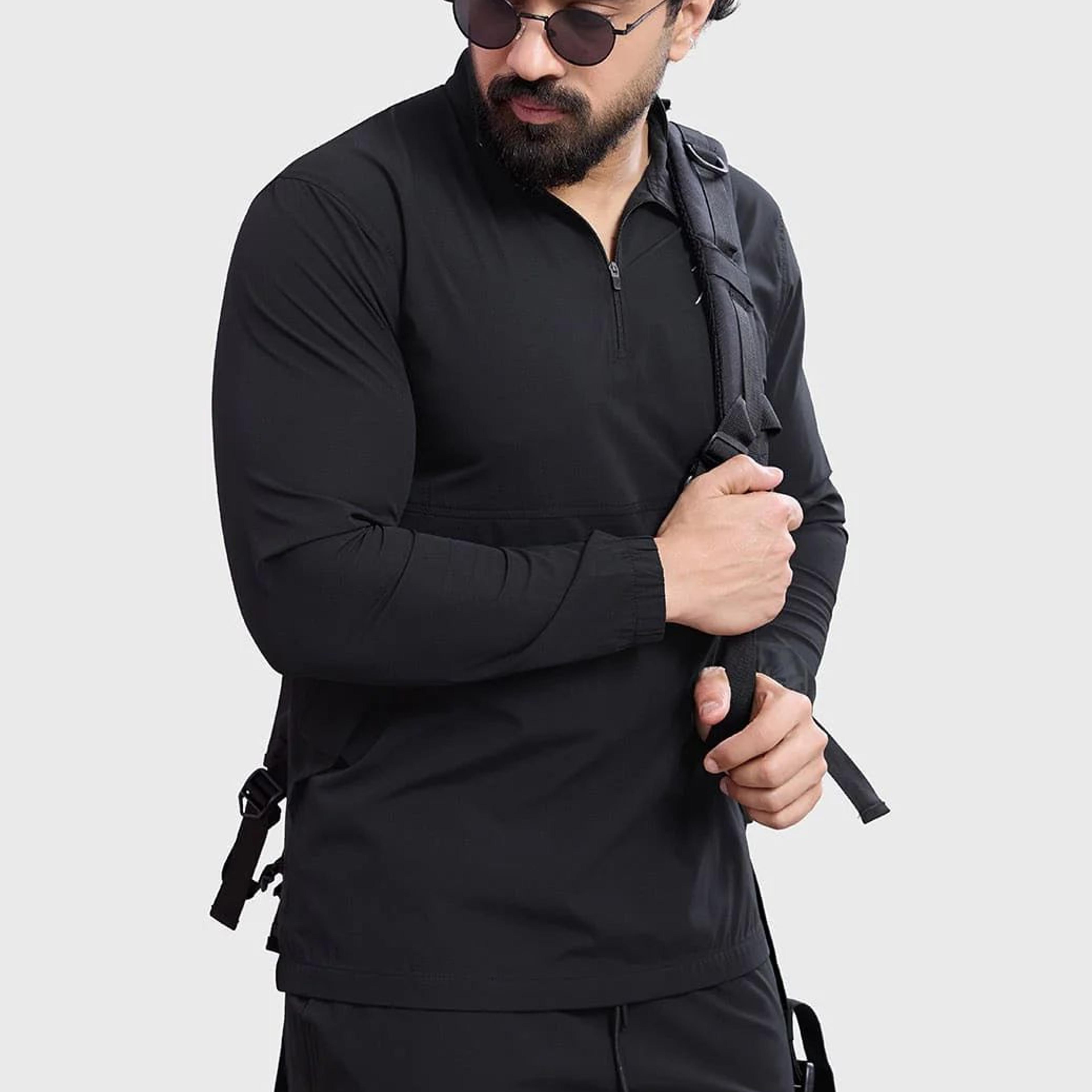 Thread Pullover Black