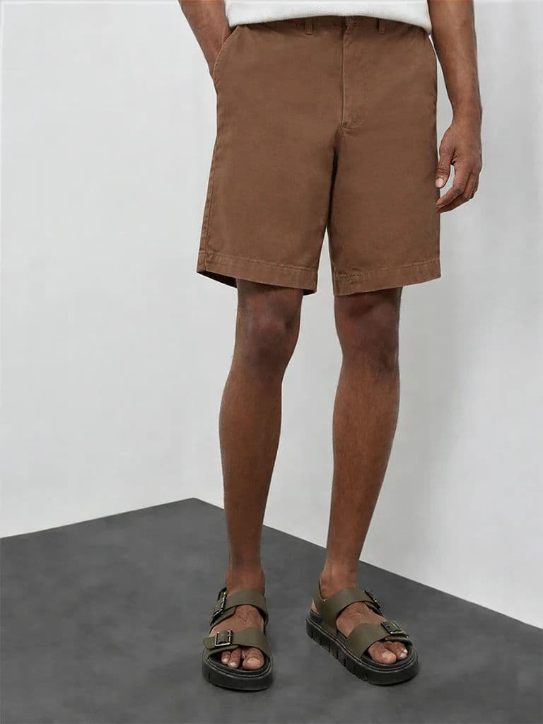 WES Casuals Brown Relaxed-Fit Mid-Rise Cotton-Blend Carpenter Shorts — photo 3