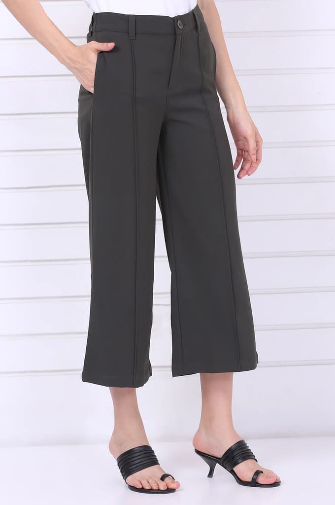 Green Solid Calf Length Culottes with YKK Zipper — photo 5