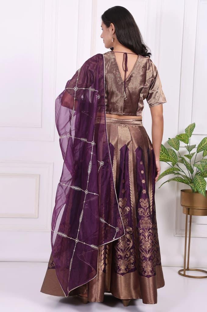 Purple Embellished Jacquard Straight Crop Top, Skirt and Dupatta Set — photo 5