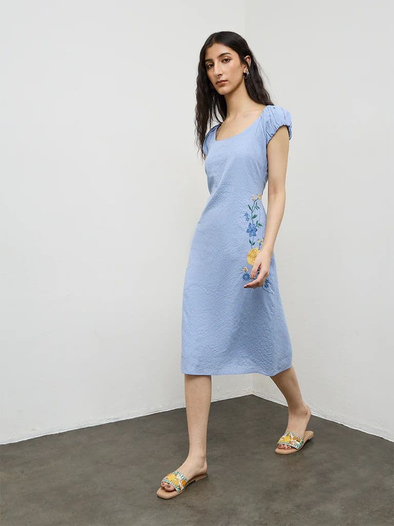 Bombay Paisley Light Blue Embroidered Cotton A-Line Dress — photo 2