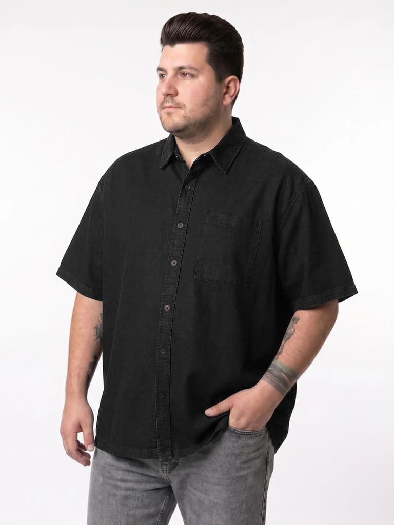 Plus Men's Black Oversized Fit Half Sleeve Solid Casual Denim Shirt — photo 2