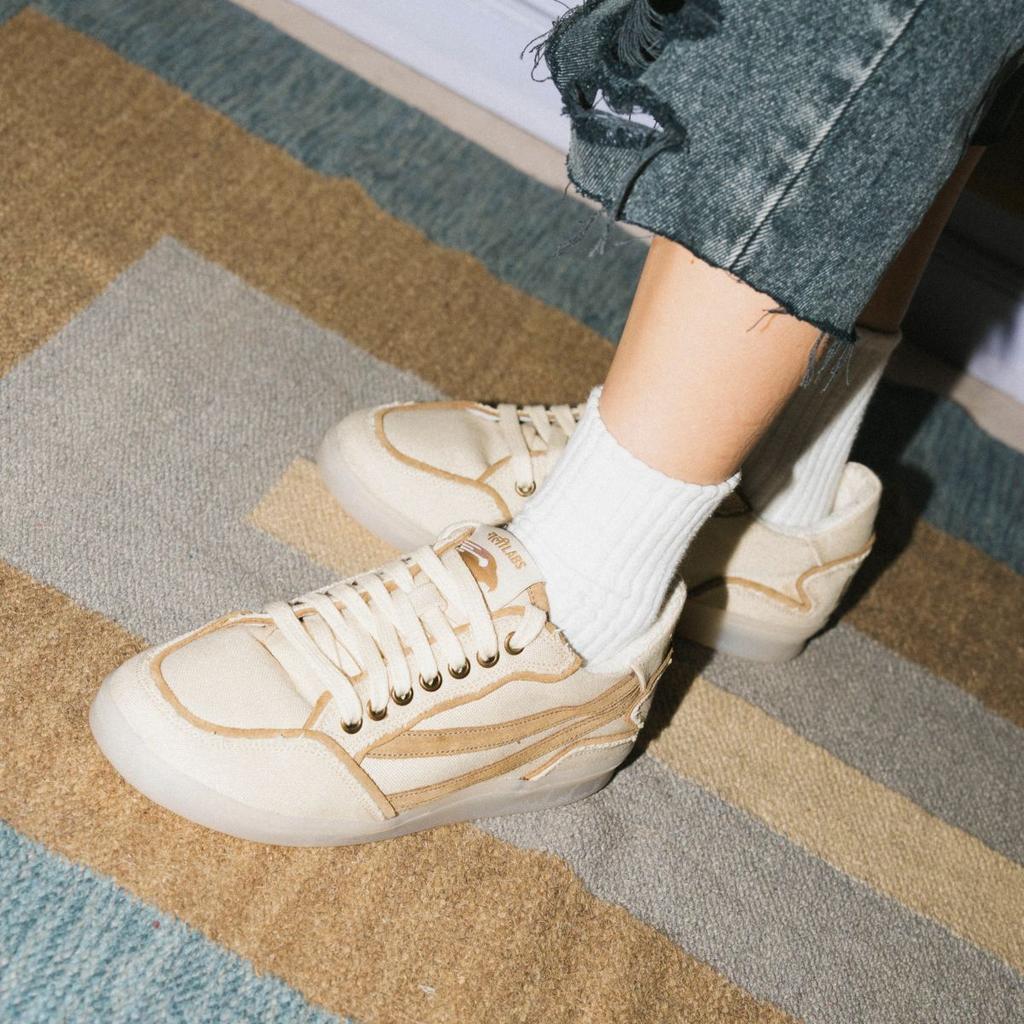 Gully Number 001 - Baaz Kora White for women — photo 9